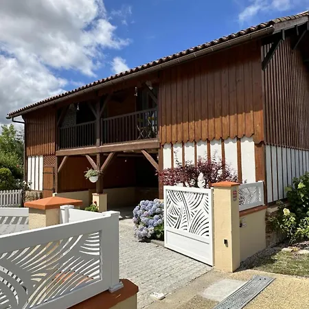 Larchet Holiday home Benquet