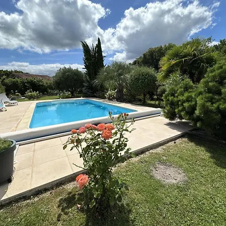 Holiday home Larchet Benquet