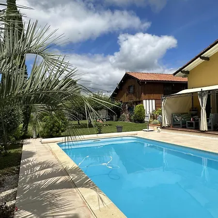 Holiday home Larchet *