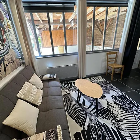 Larchet Nyaraló Benquet